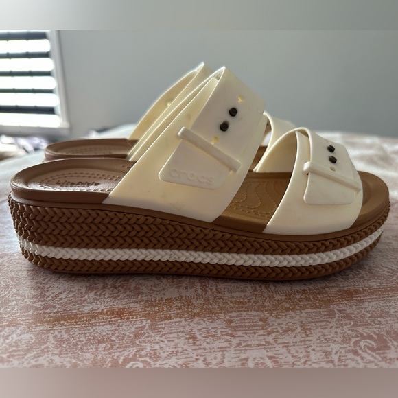 Crocs Brooklyn Low Wedge - Picture 4 of 6